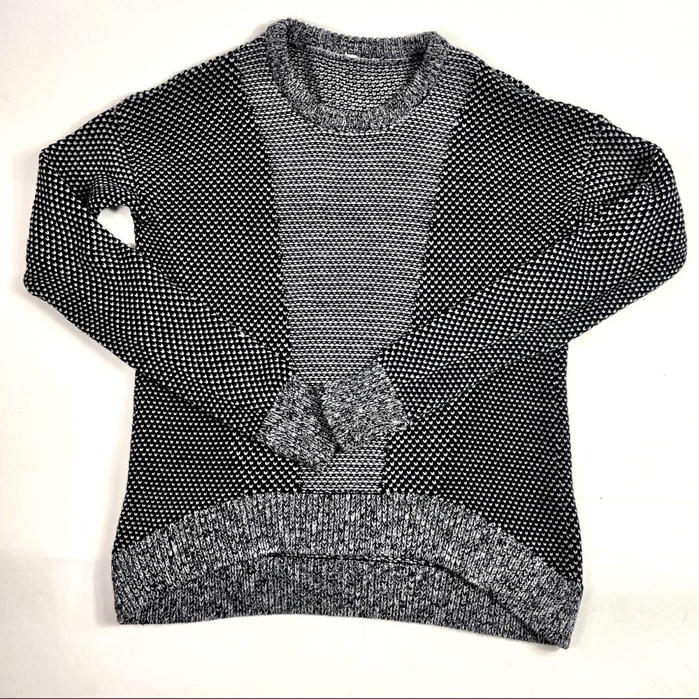 Lululemon Athletica High Low black and white sweater